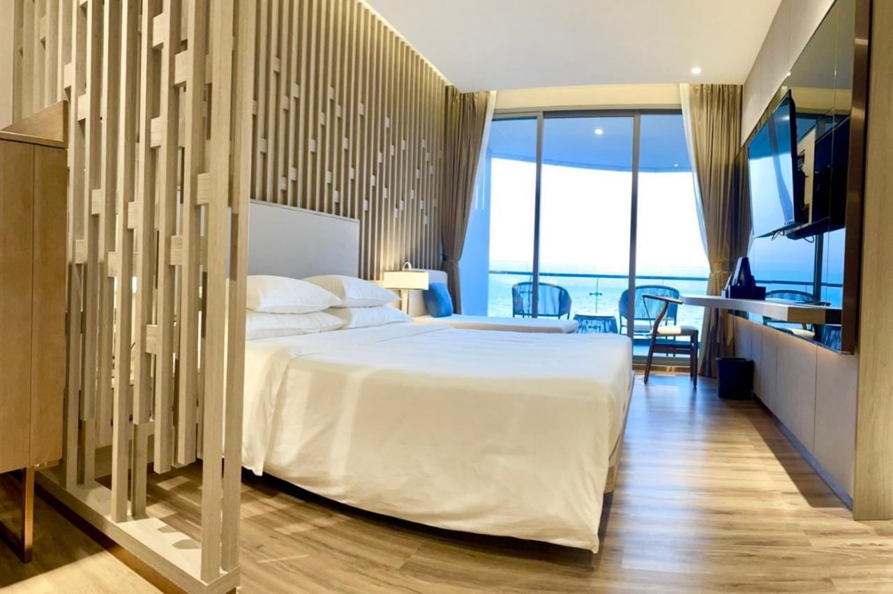 Symphony Of The Sea Hotel Bangsaen Exterior foto