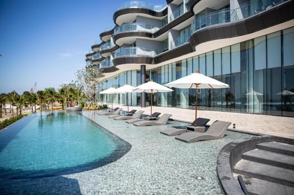 Symphony Of The Sea Hotel Bangsaen Exterior foto